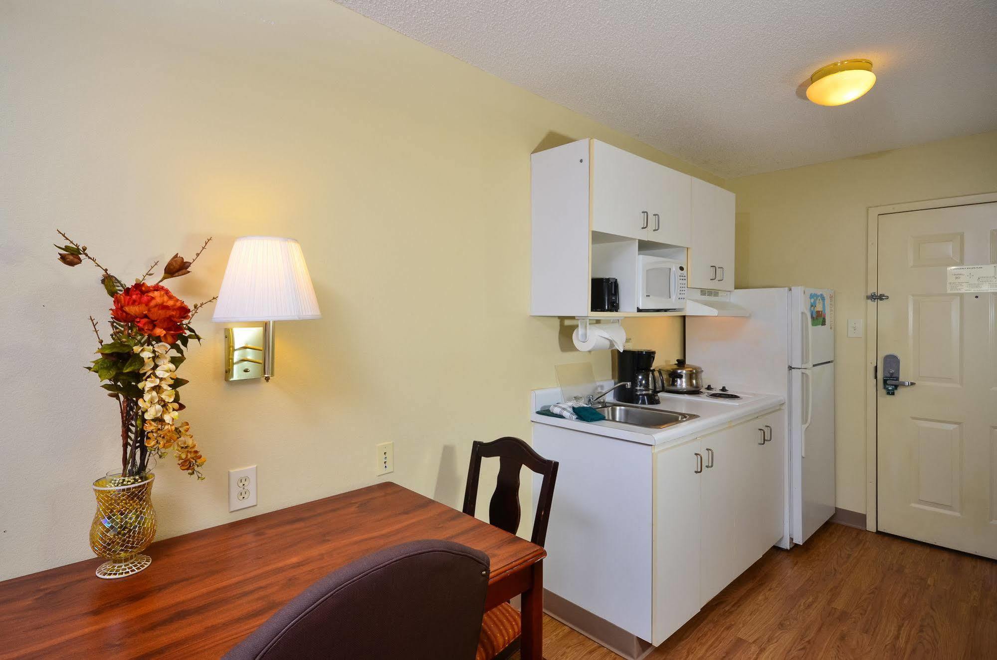 Intown Suites Extended Stay Decatur Al 外观 照片